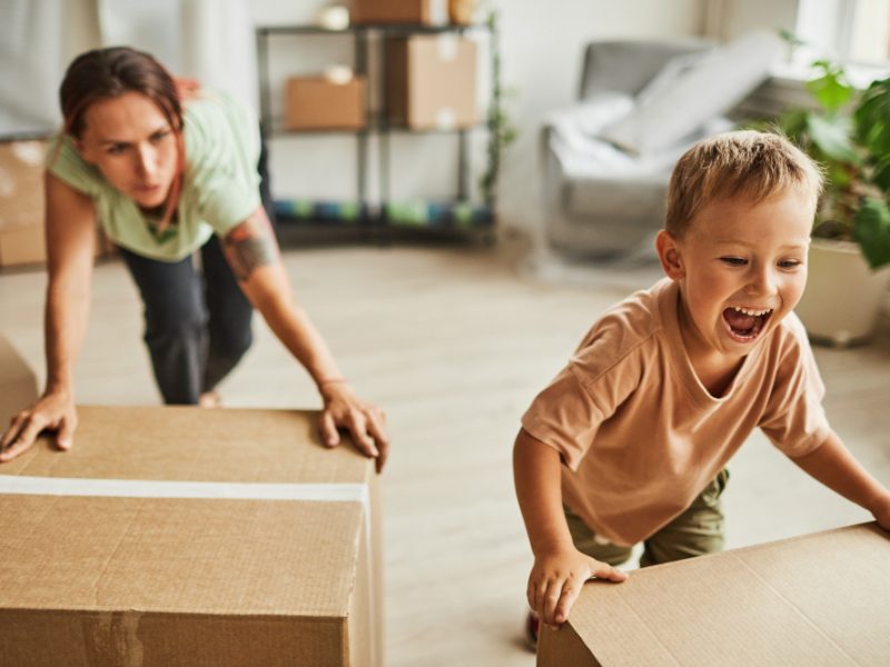 How to Pack Glasses for Moving